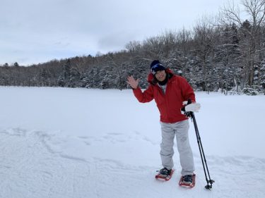 冬の北海道　スノーシューハイキングは初心者でも気軽に楽しめます。